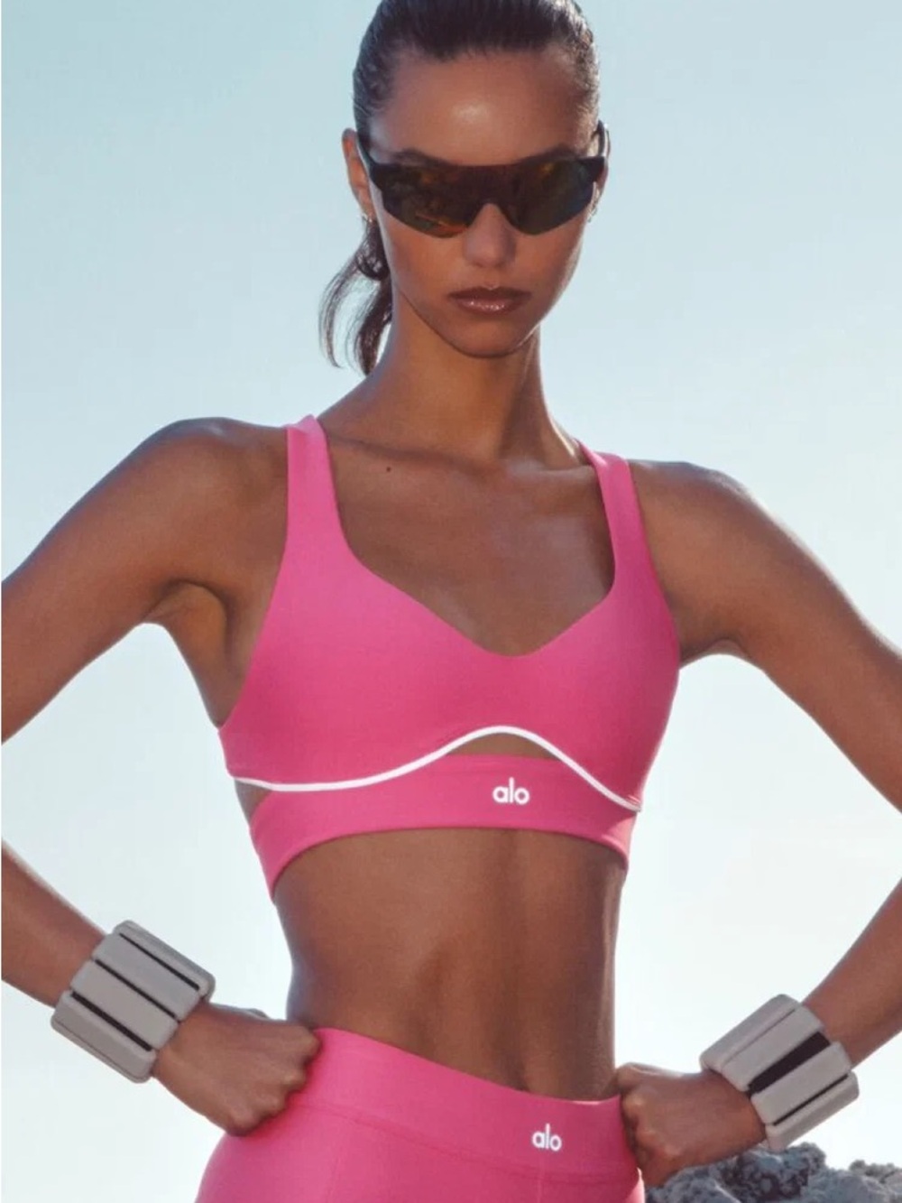 Alo Yoga Airlift Speedwork Bra - Paradise Pink (NWT)